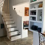 Xanthos Villa Plaka (Naxos)