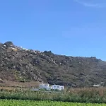 Xanthos Villa Plaka (Naxos)